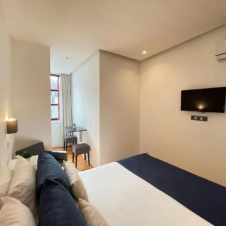 波尔图中心住宿酒店 *