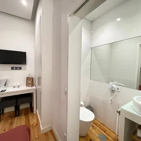 波尔图中心住宿酒店 *